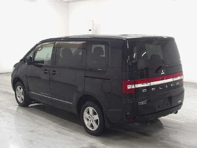 MITSUBISHI DELICA D:5