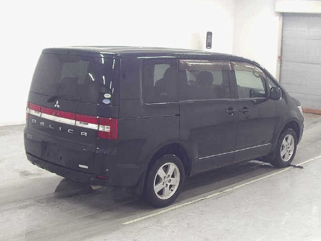 MITSUBISHI DELICA D:5