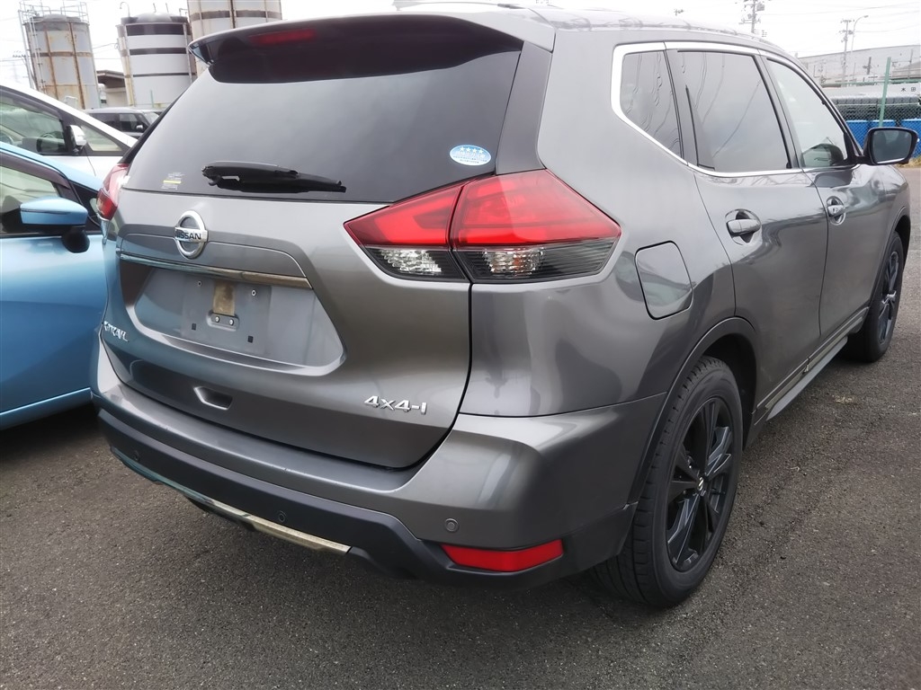 NISSAN X-TRAIL