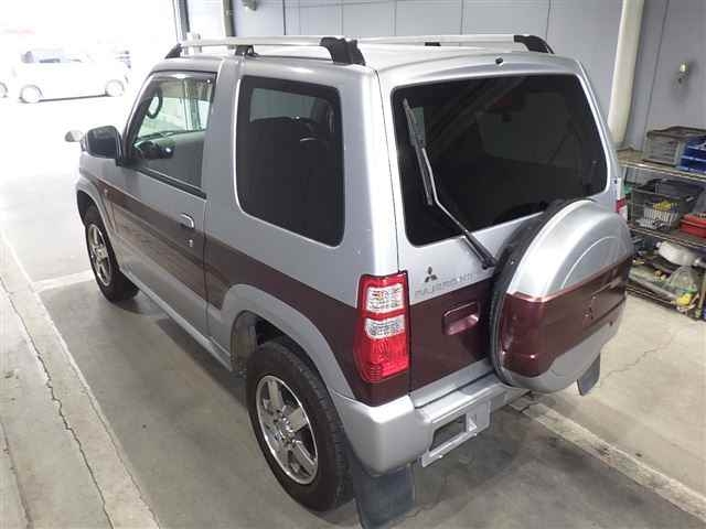 MITSUBISHI PAJERO MINI