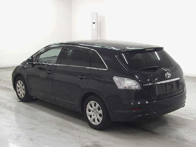 TOYOTA MARK X ZIO