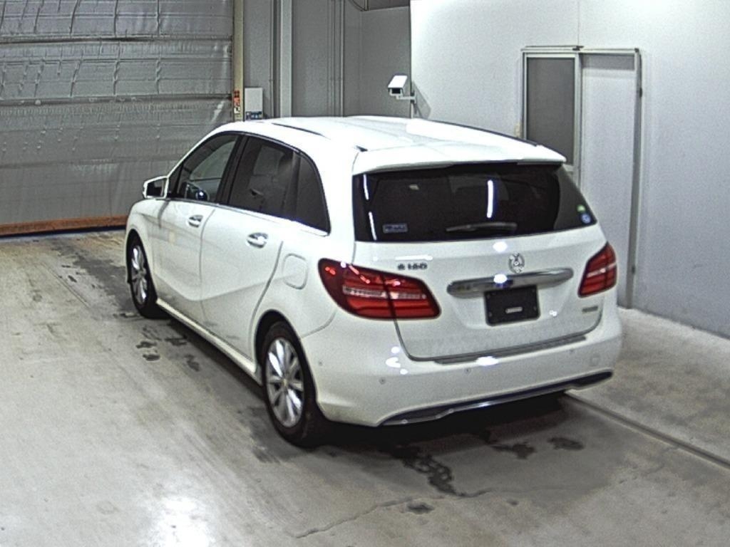 MERCEDES-BENZ B-CLASS