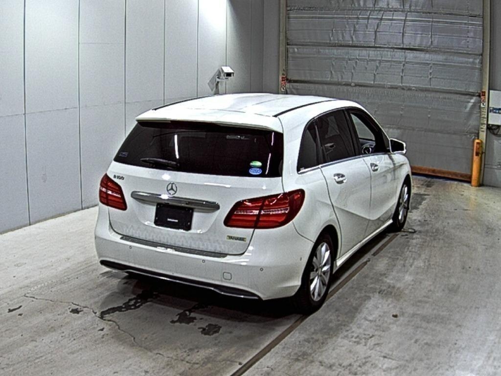 MERCEDES-BENZ B-CLASS