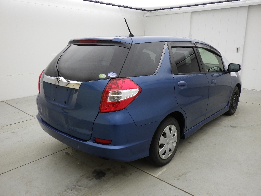 HONDA FIT SHUTTLE