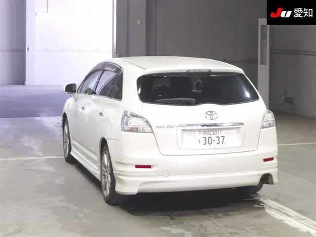 TOYOTA MARK X ZIO