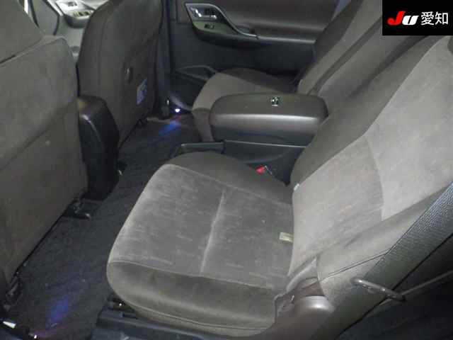 TOYOTA MARK X ZIO
