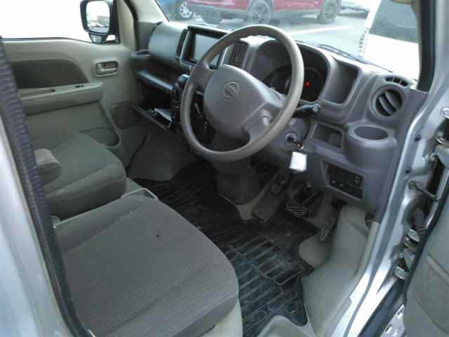 NISSAN NV100 CLIPPER