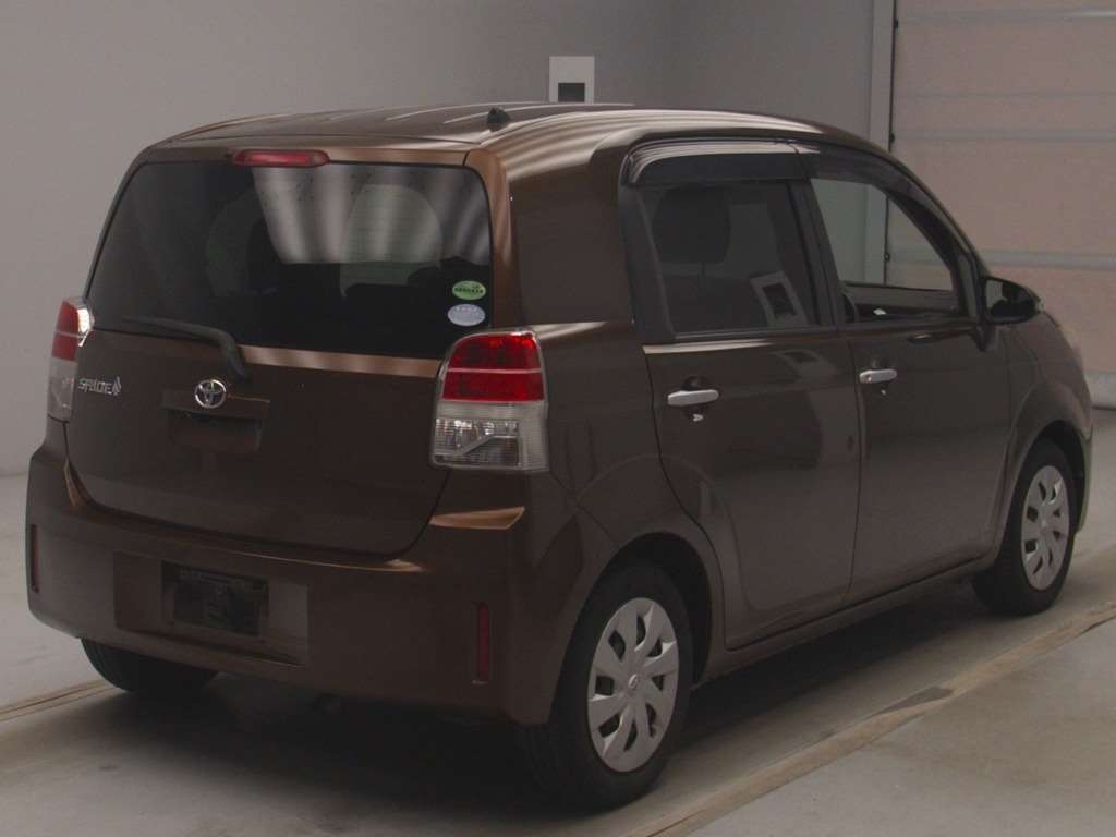 TOYOTA SPADE