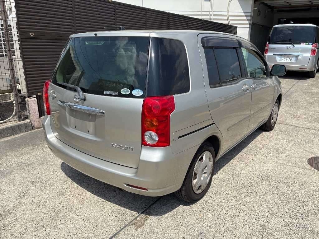 TOYOTA RAUM