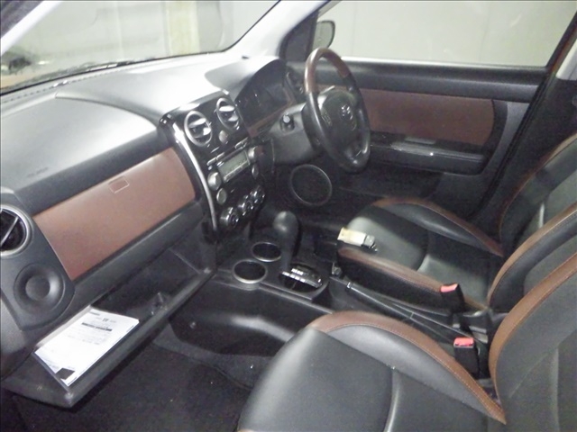 MAZDA VERISA