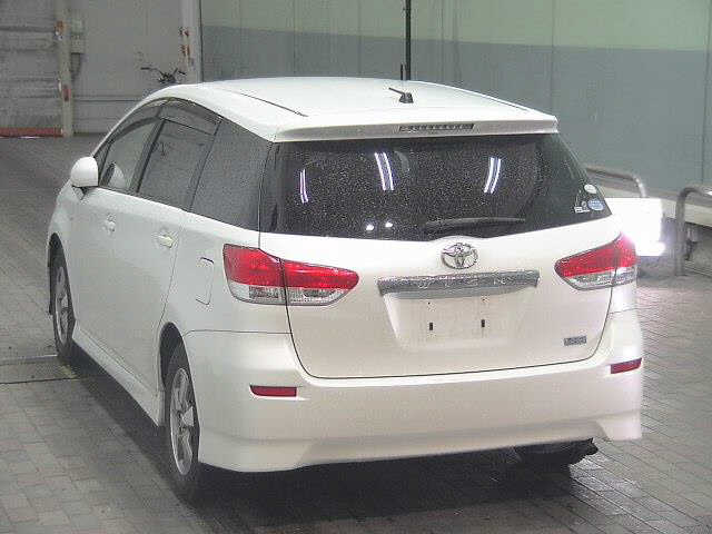 TOYOTA WISH