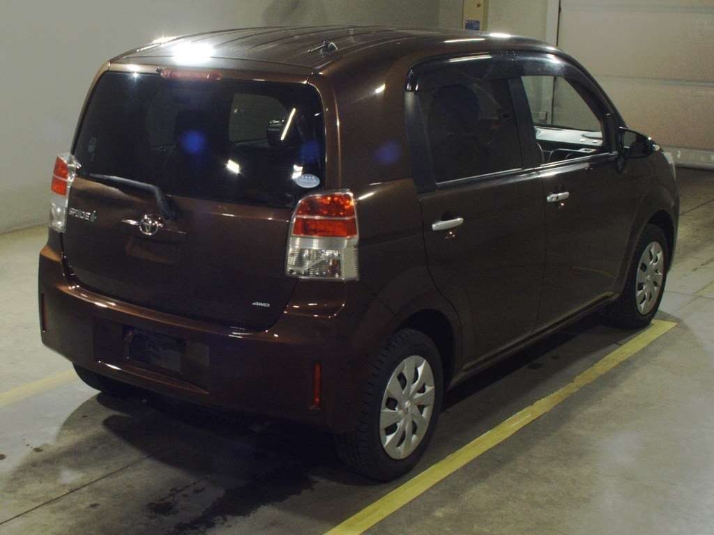 TOYOTA SPADE