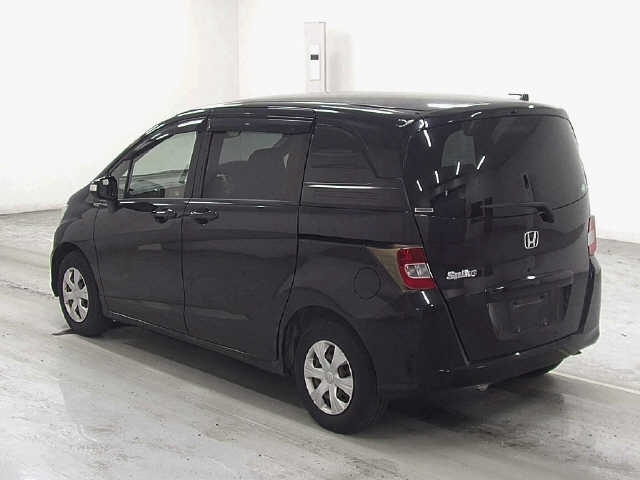 HONDA FREED SPIKE