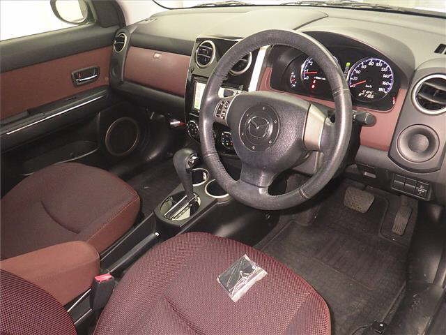 MAZDA VERISA