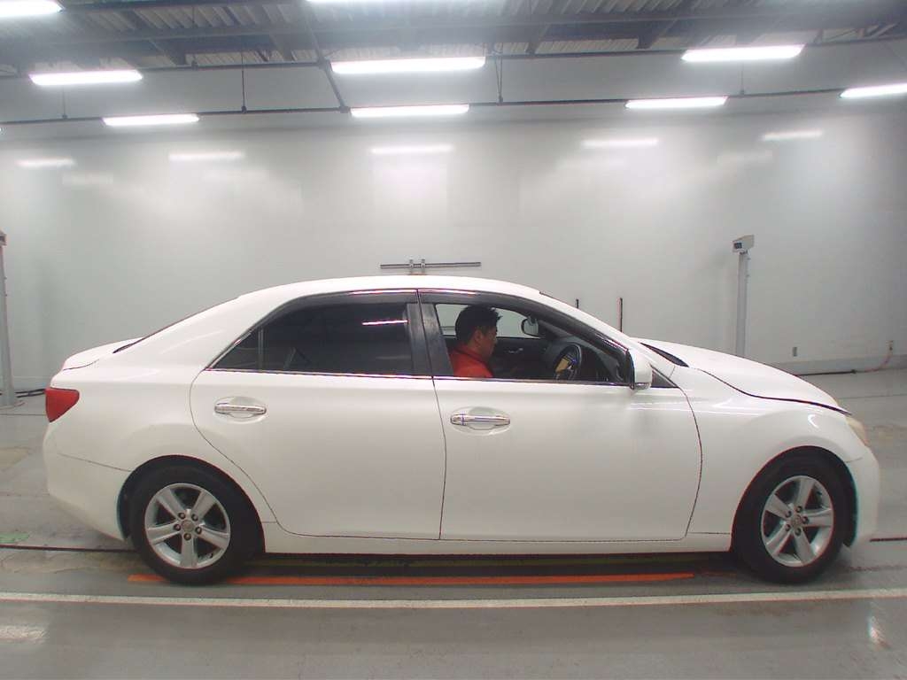TOYOTA MARK X
