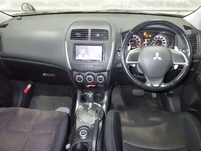 MITSUBISHI RVR