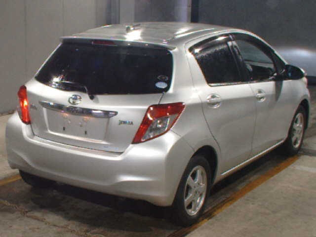 TOYOTA VITZ