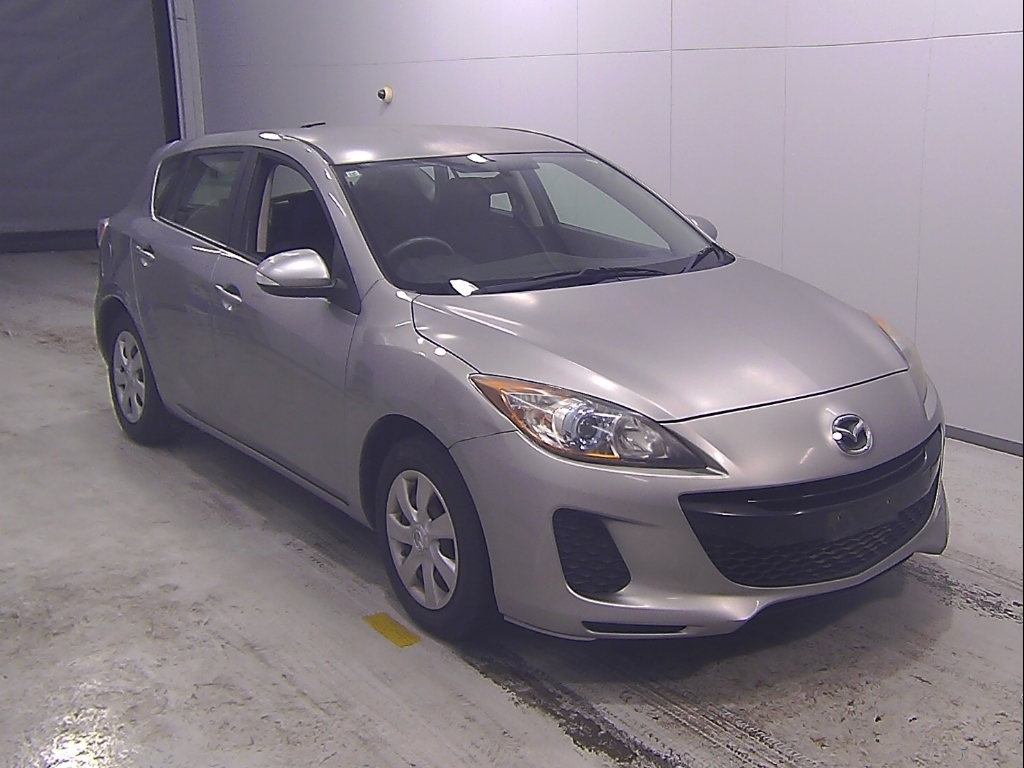 MAZDA AXELA