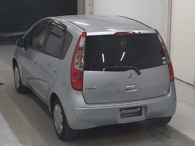 MITSUBISHI COLT