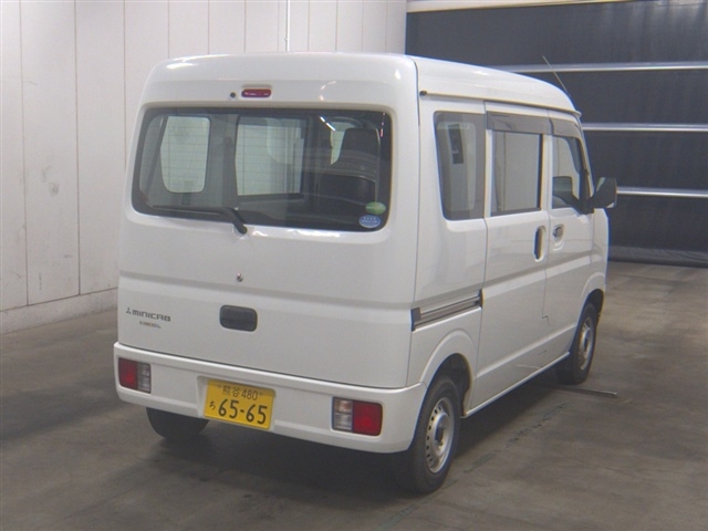MITSUBISHI MINICAB