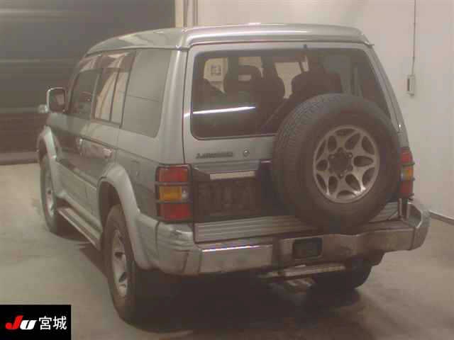 MITSUBISHI PAJERO