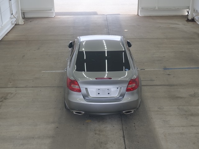 SUZUKI KIZASHI