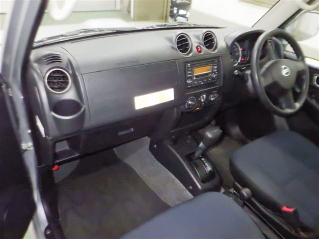 NISSAN KIX