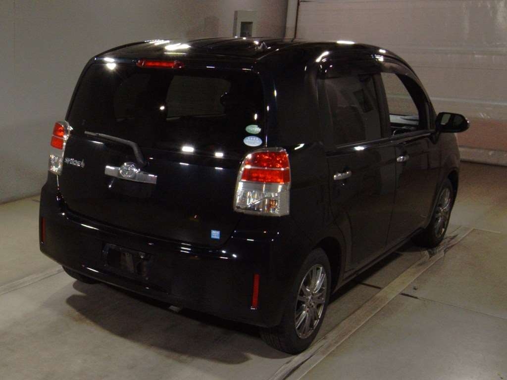 TOYOTA SPADE