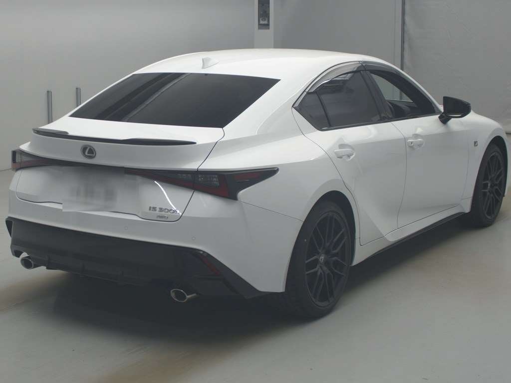 LEXUS IS300H
