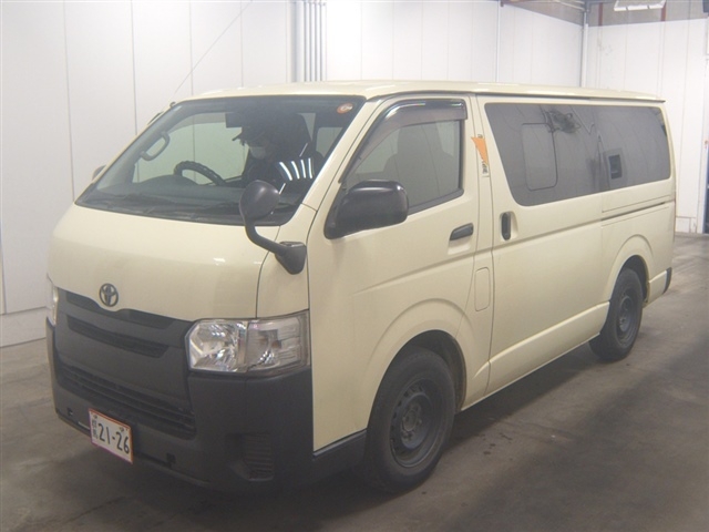 TOYOTA REGIUS ACE