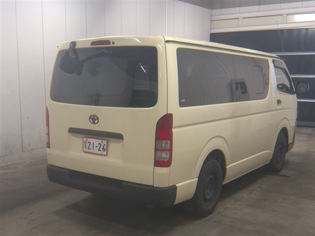 TOYOTA REGIUS ACE