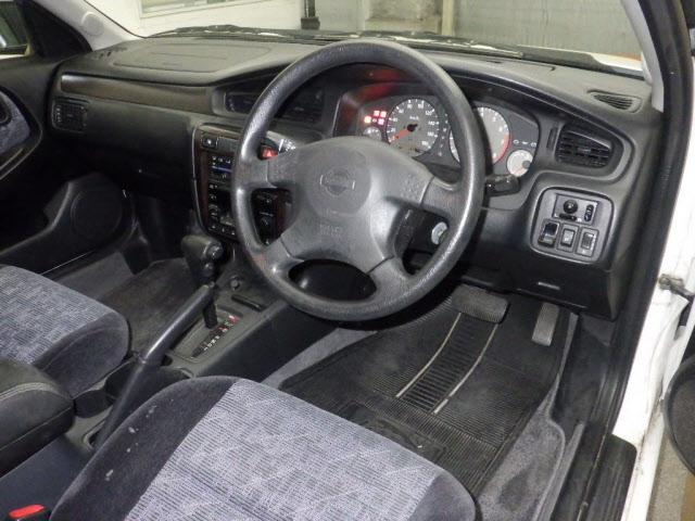 NISSAN BLUEBIRD