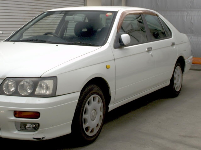 NISSAN BLUEBIRD