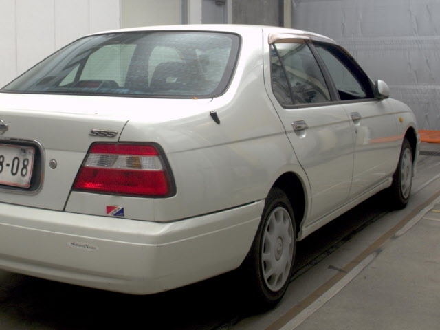 NISSAN BLUEBIRD