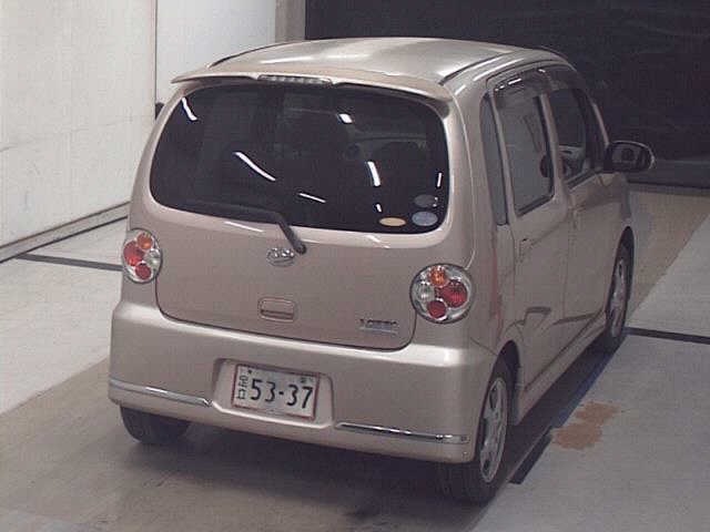 DAIHATSU MOVE LATTE