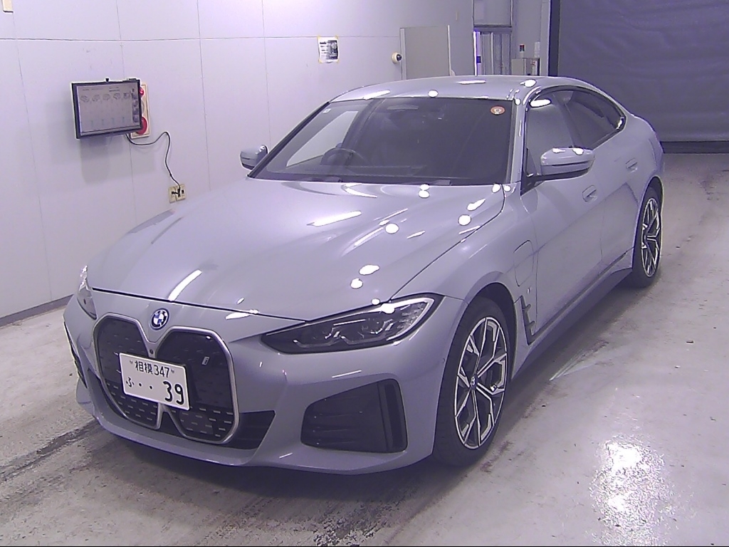 BMW I4