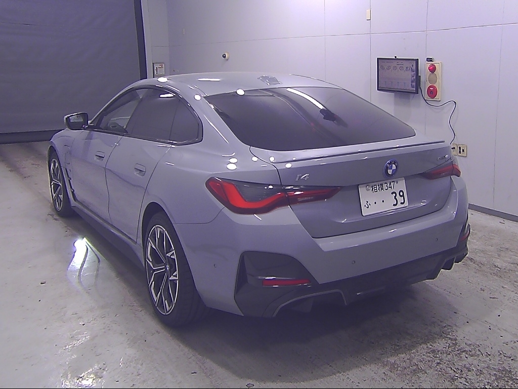 BMW I4
