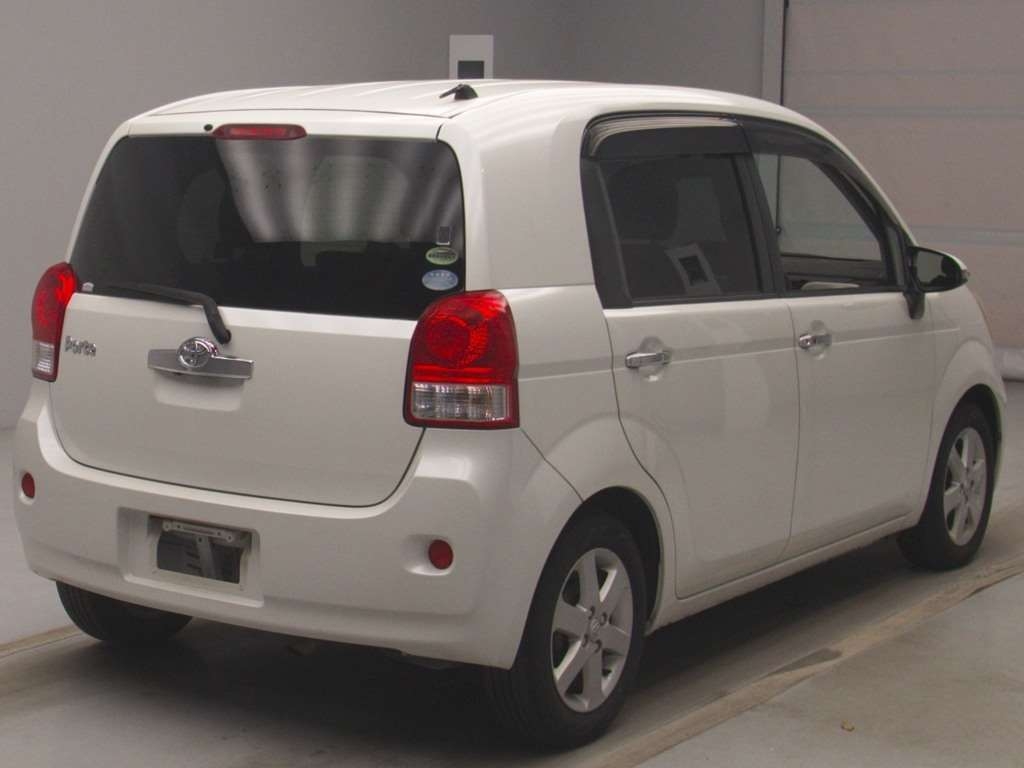 TOYOTA PORTE