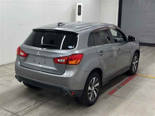 MITSUBISHI RVR