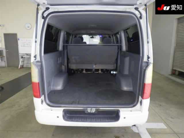 TOYOTA REGIUS ACE