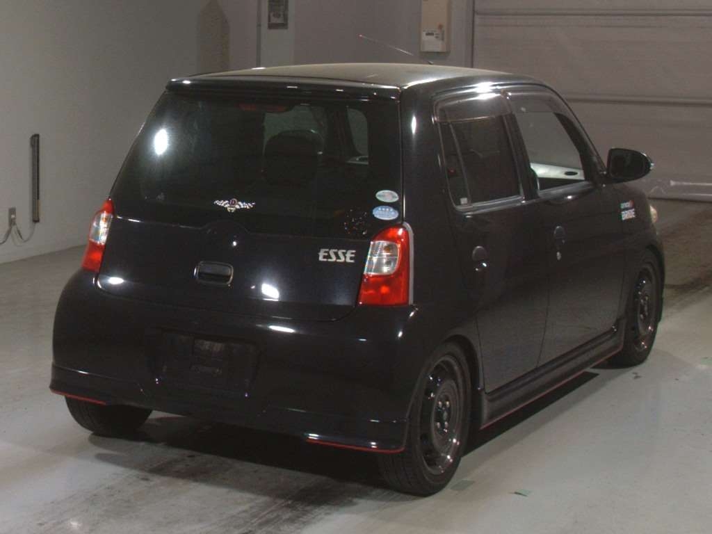 DAIHATSU ESSE