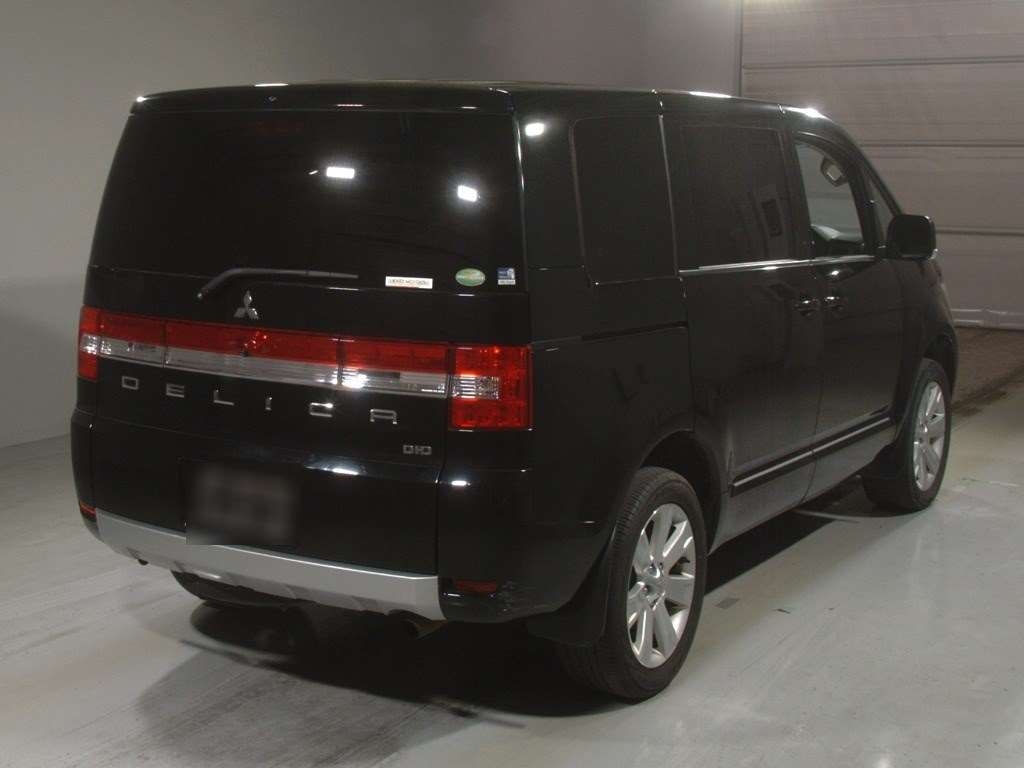 MITSUBISHI DELICA D:5