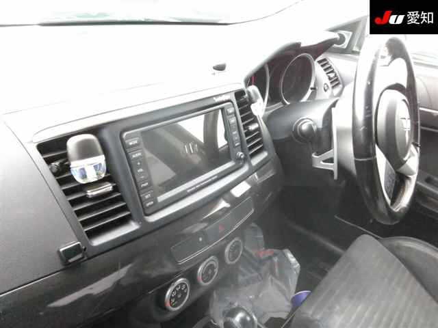 MITSUBISHI LANCER EVOLUTION