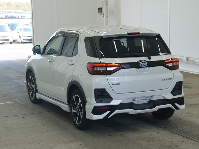 DAIHATSU ROCKY