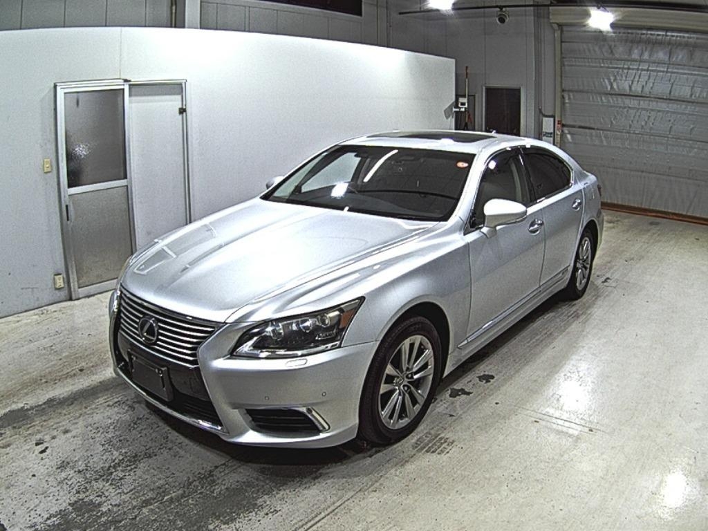 LEXUS LS600H