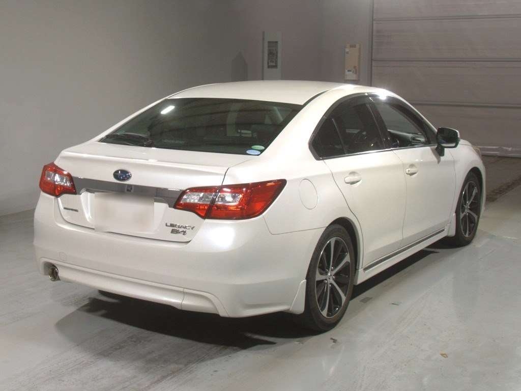 SUBARU LEGACY B4