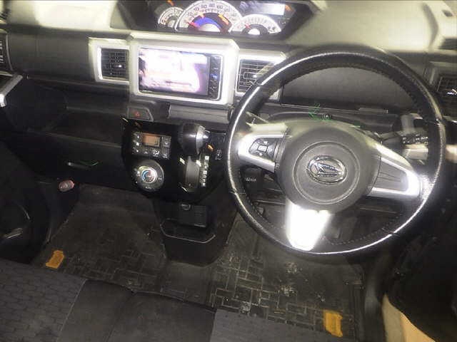 DAIHATSU WAKE