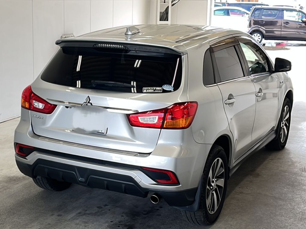 MITSUBISHI RVR