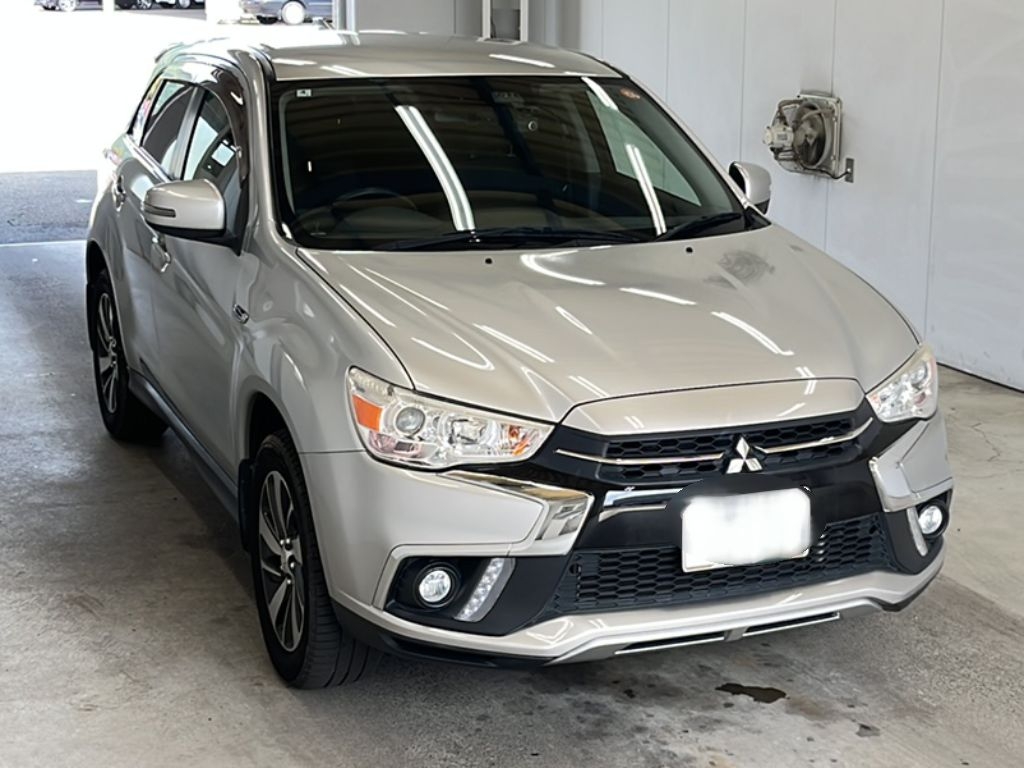 MITSUBISHI RVR