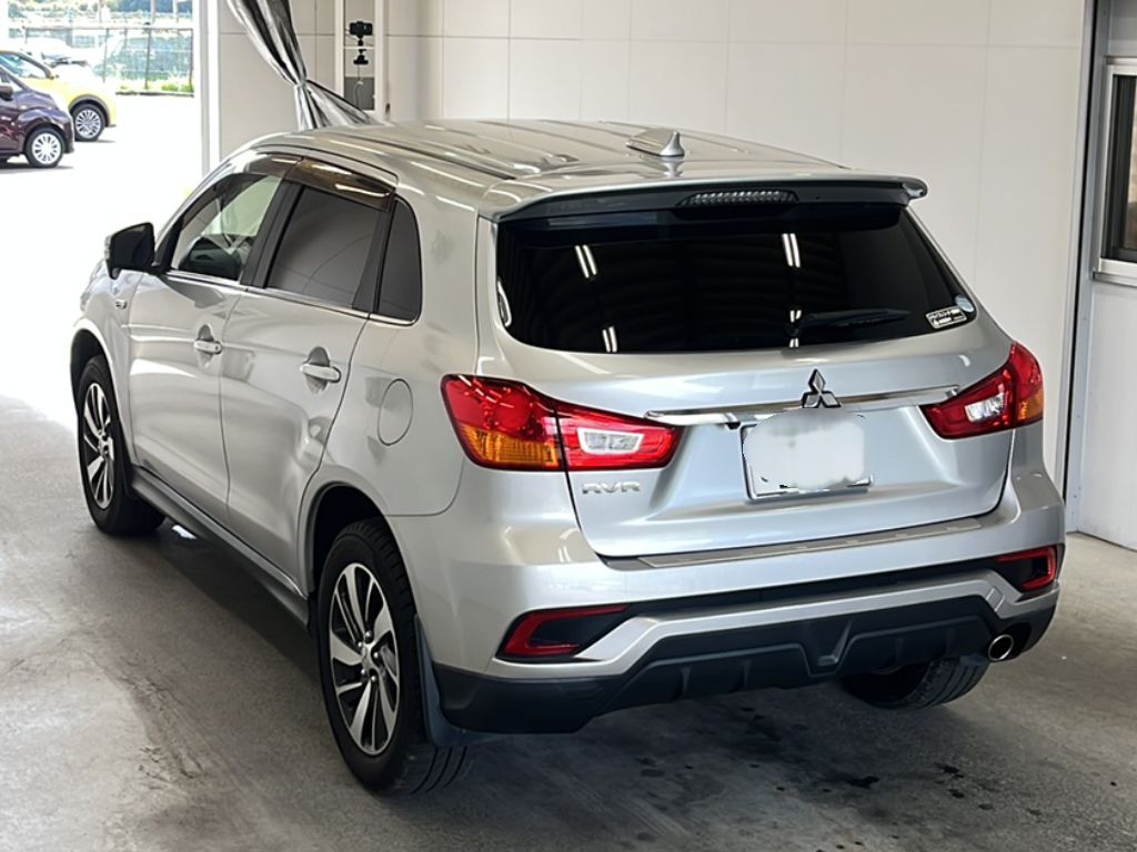 MITSUBISHI RVR